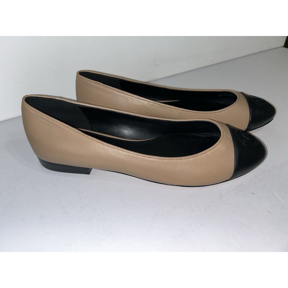 MICHAEL Michael Kors Dylyn Logo Ballet Flats Toffee/Black Size 9.5M US